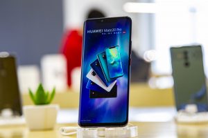 Huawei overtakes Samsung as top smartphone seller