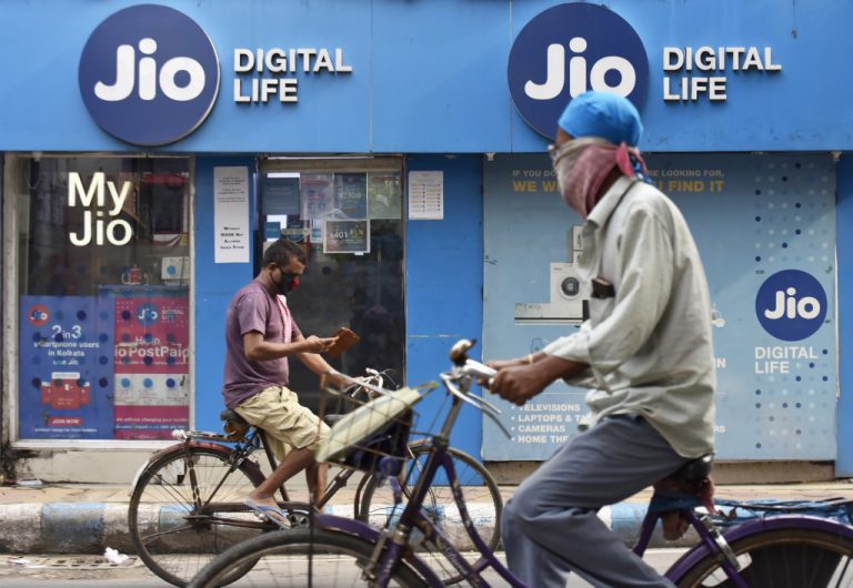 reliance-jio-bids-big-in-india-s-first-5g-auction-nikkei