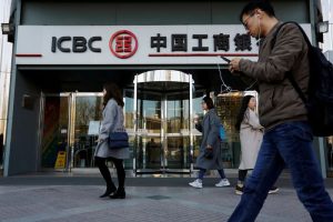 China’s Big Banks Cut Rates, Prepare to Lower Mortgages