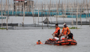 Typhoon Doksuri Lands on China Coast, Downs Power Lines