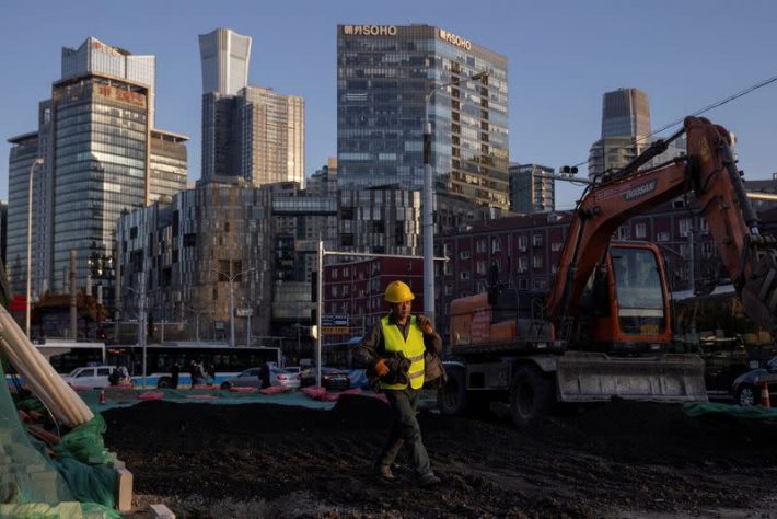 Big US Banks Cut China Growth Outlook Amid Industrial Slowdown