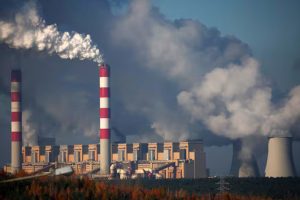 Continued Fossil Fuel Investments Put $557 Trillion 'At Risk'