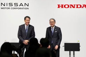 Nissan Shares Jump 24% on Potential Merger With Honda